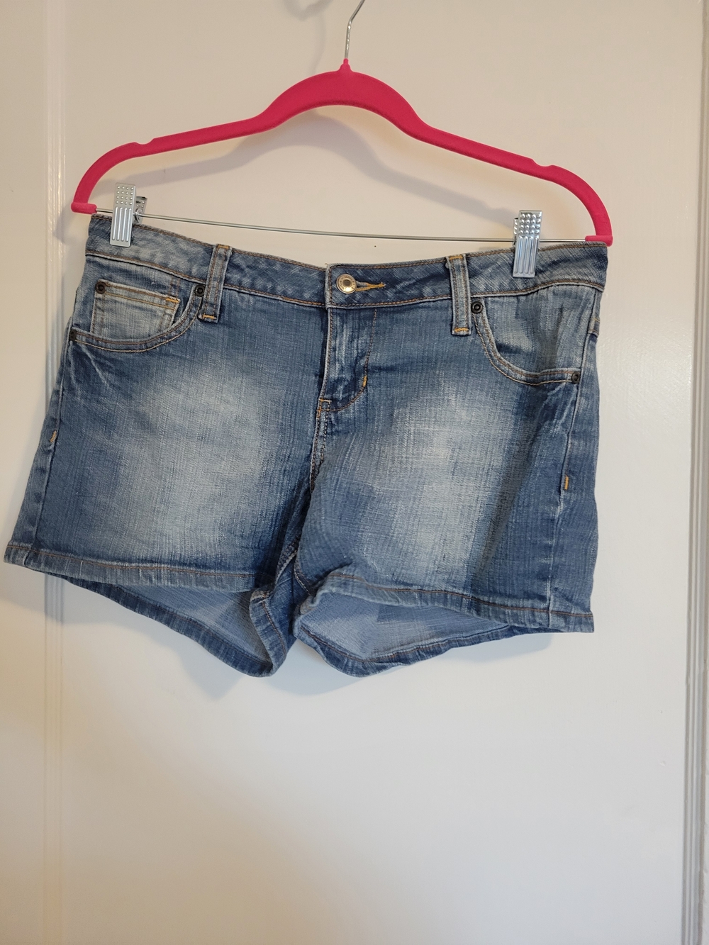 Women's Butterfly Bailey Points Denim Shorts Size 11
